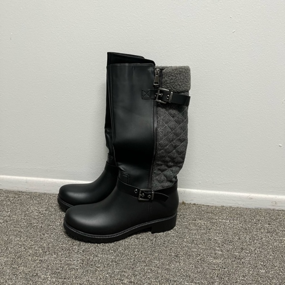 NWT Henry Ferrera Collection Ladies Boot Size 8